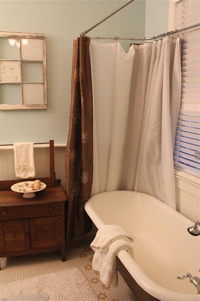 Carroll House Bed & Breakfast Bay St. Louis 外观 照片