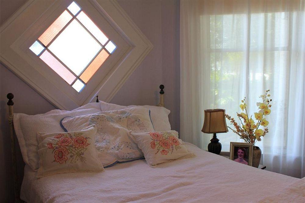 Carroll House Bed & Breakfast Bay St. Louis 外观 照片