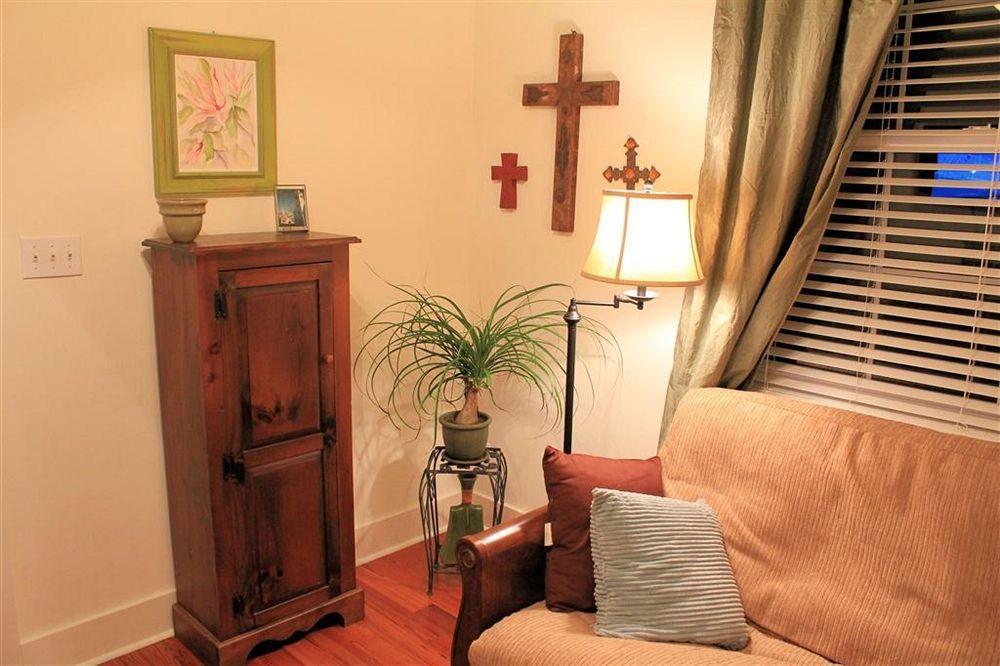 Carroll House Bed & Breakfast Bay St. Louis 外观 照片