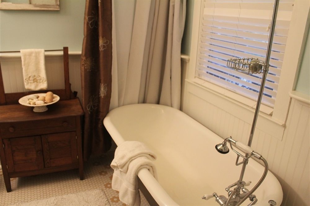 Carroll House Bed & Breakfast Bay St. Louis 外观 照片